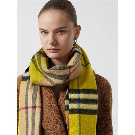 burberry scarves cashmere|burberry reversible check cashmere scarf.